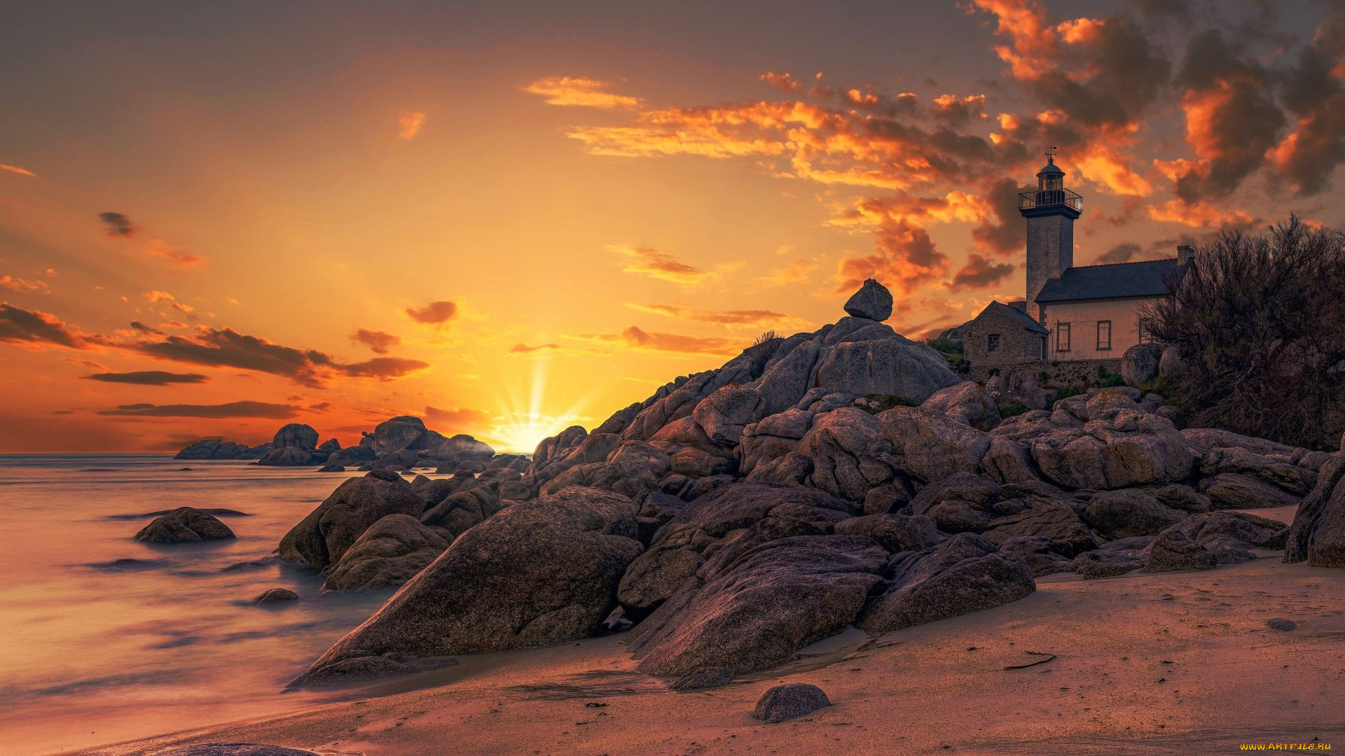 lighthouse of pontusval, brittany, france, , , lighthouse, of, pontusval